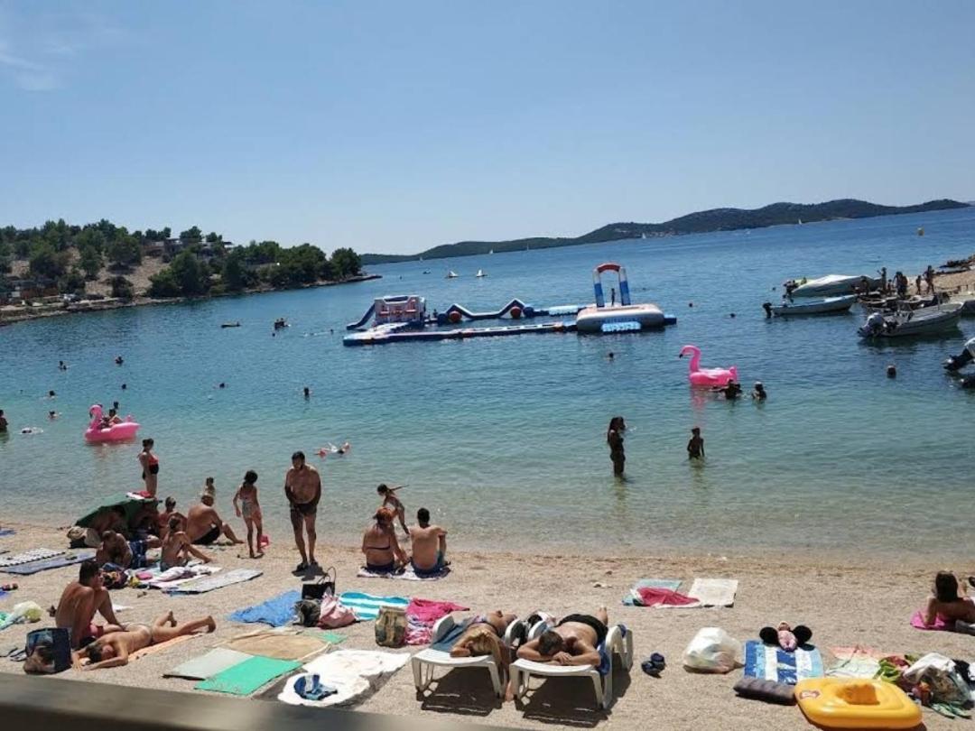 Penhaus apartman Angelus Drage Pakostane Bagian luar foto